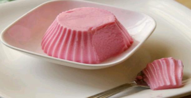 Rose milk panna cota