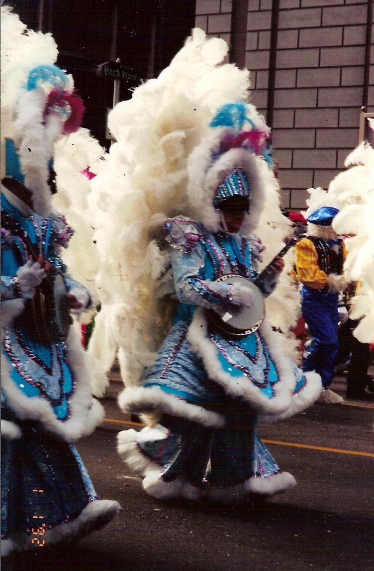 #21 THE MUMMERS