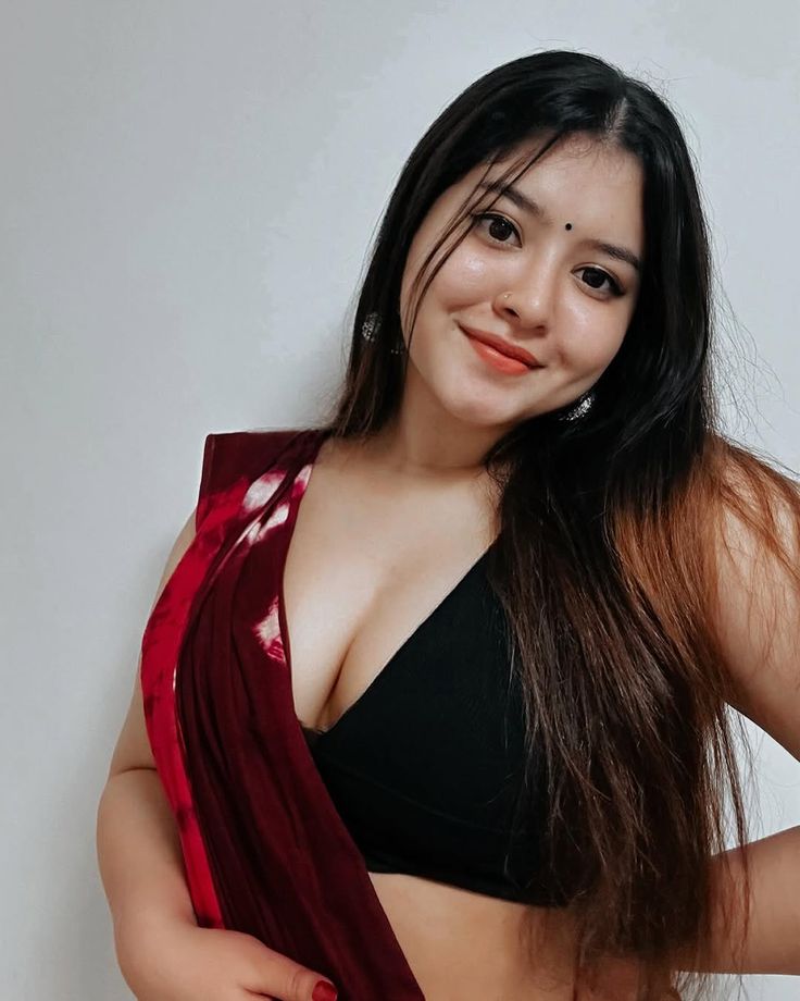 69→Sex 9643900018 Call Girls In Pragati Maidan Delhi Ncr