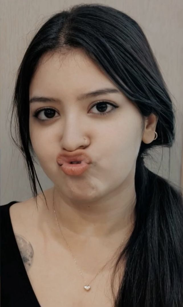 69→Sex 9643900018 Call Girls In Mayur Vihar Delhi Ncr