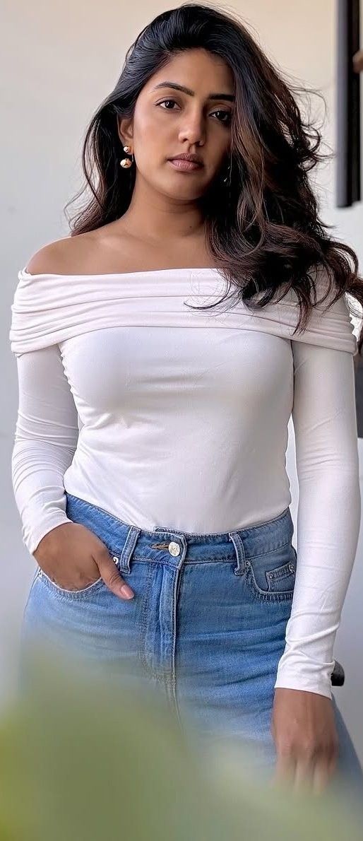 Call Girls In Laxmi Nagar [Call Us ☎ 9319816572] ꧁DELHI