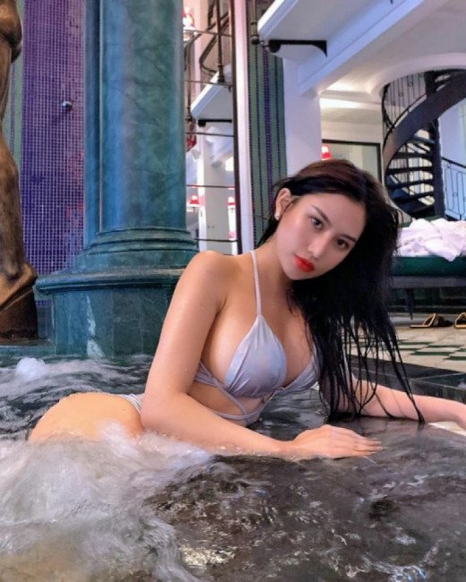 Call Girls In Kailash Colony (9873322352) Delhi