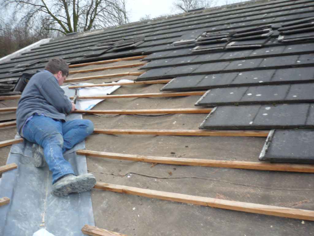 Know how replacing your roof increases the value of your house